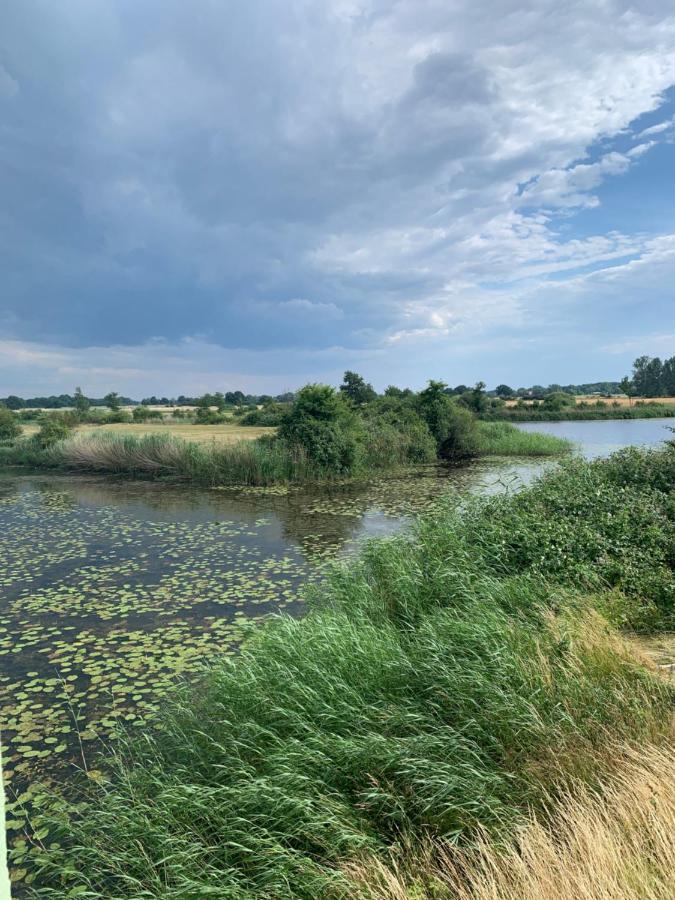 Das Haus am Teich Besitz Exterior foto